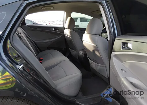 2013 Hyundai Sonata Gls z USA, uszkodzony, nr VIN 5NPEB4AC7DH593039